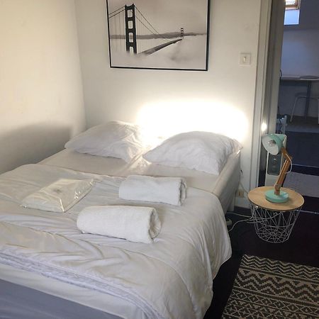 Le Victor Hugo 4 D Et Sa Pizza Offerte Apartment Aurillac Ngoại thất bức ảnh