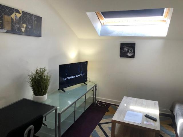 Le Victor Hugo 4 D Et Sa Pizza Offerte Apartment Aurillac Ngoại thất bức ảnh