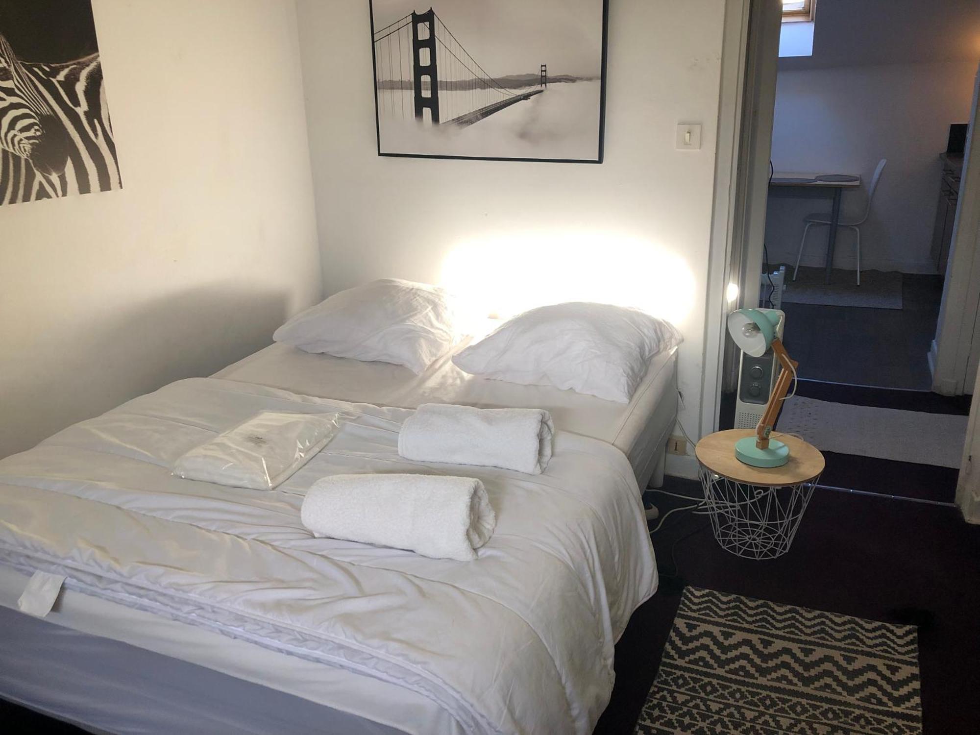 Le Victor Hugo 4 D Et Sa Pizza Offerte Apartment Aurillac Ngoại thất bức ảnh